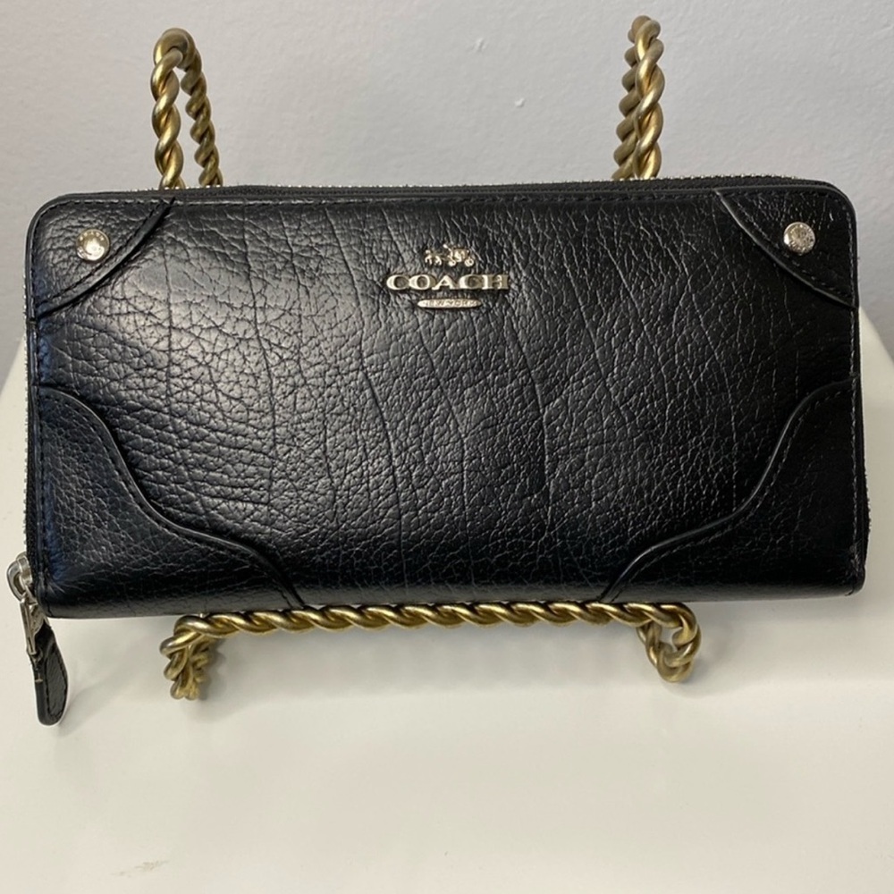 Coach Mickie Black Leather Continental Zip Around Wallet w/Horse & Carriage EUC - Picture 1 of 6